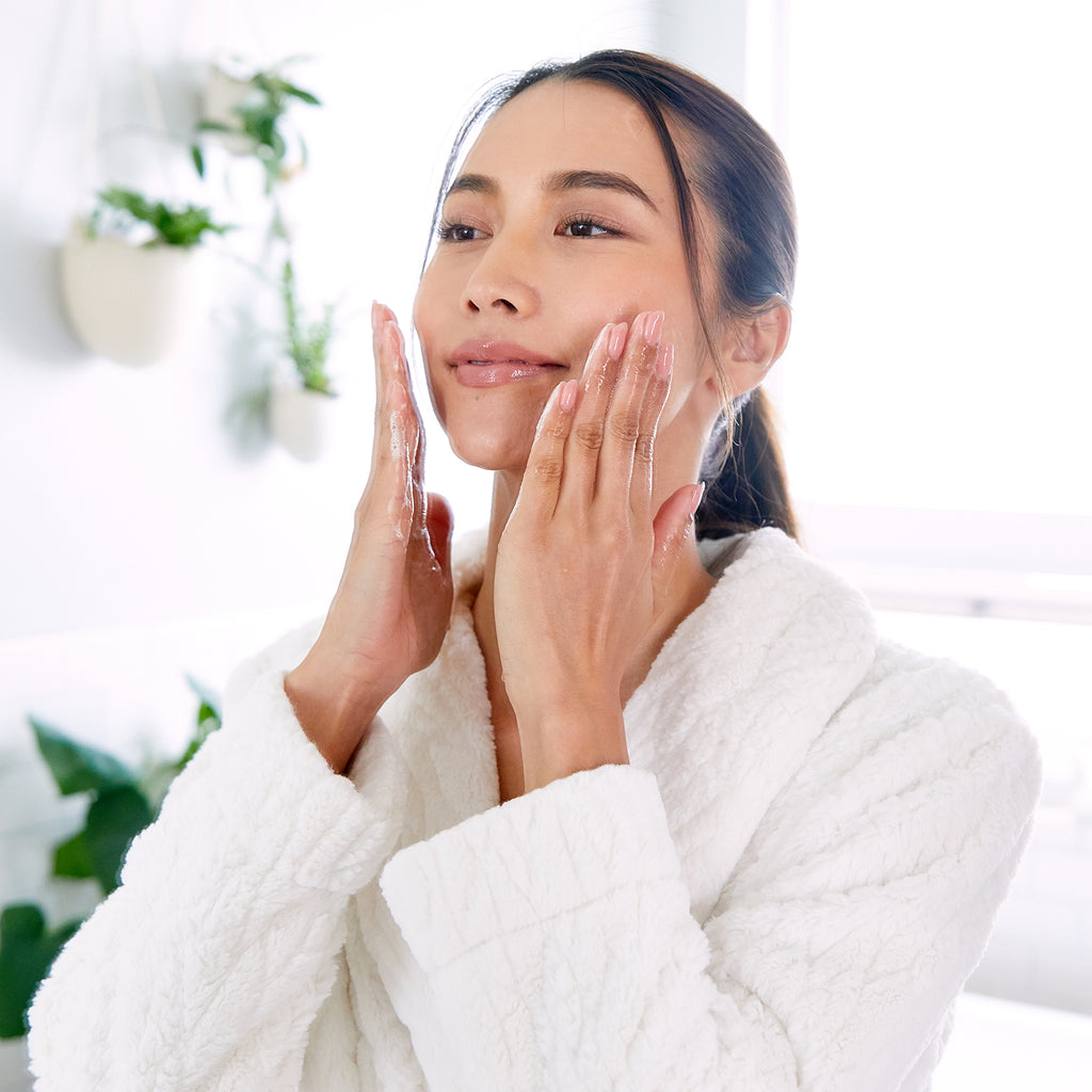 Using an Aloe-Enriched Cleanser